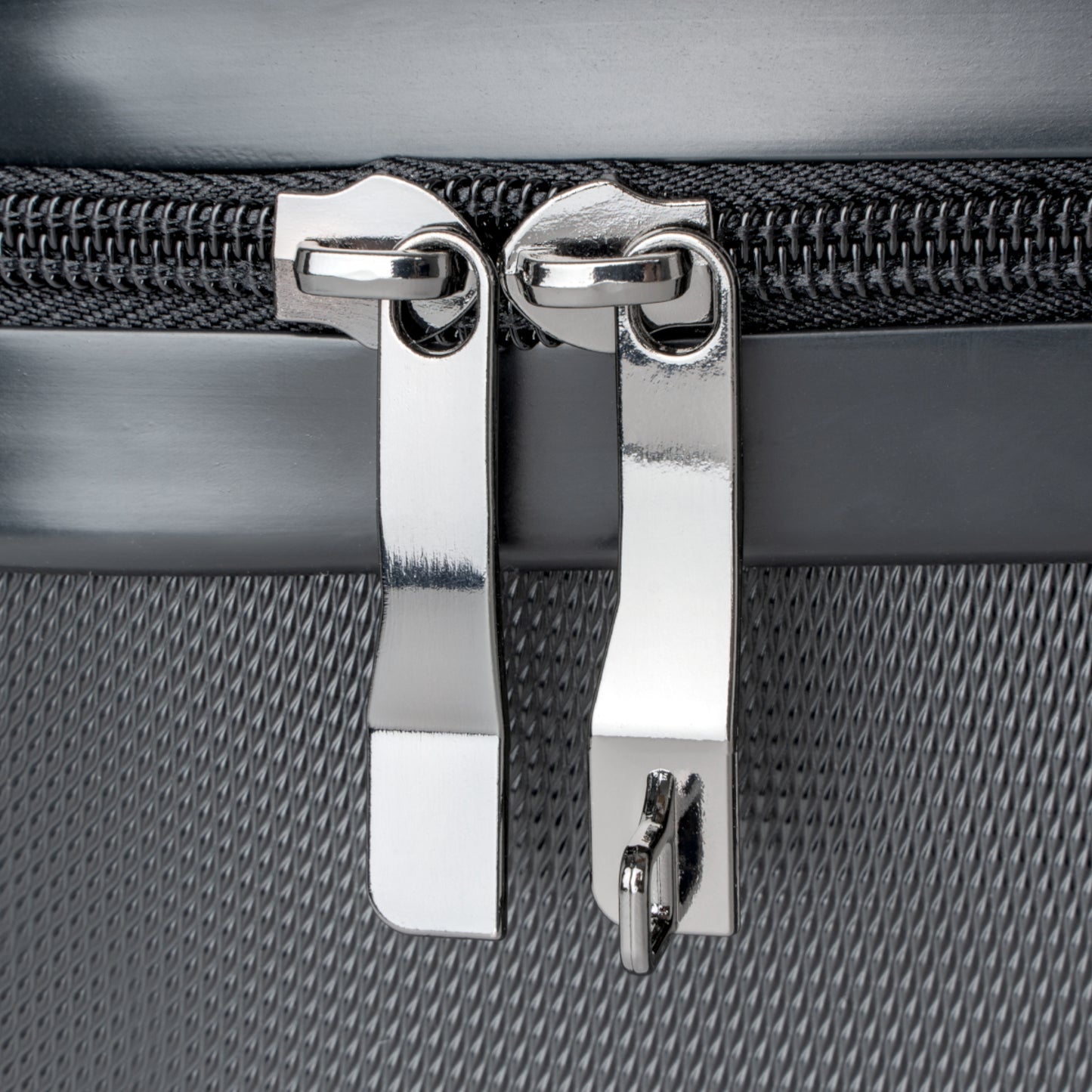 👑 Wrapped in Royalty – Luxurious Travel Suitcase